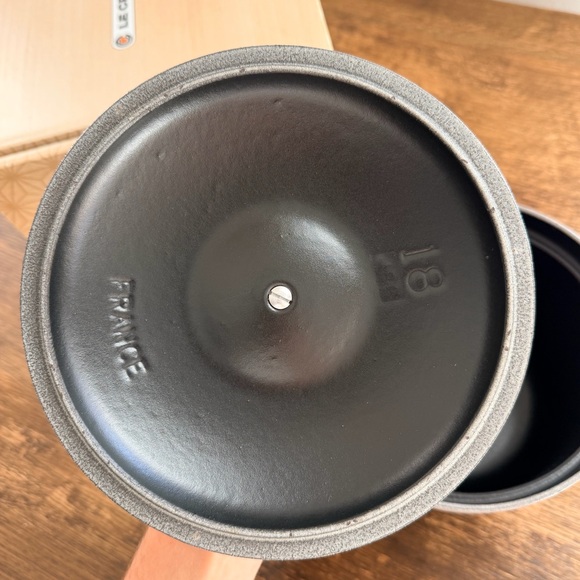 BNIB Rare Le Creuset Wagara Cocotte Every Sisal Rice Pot - Picture 11 of 14